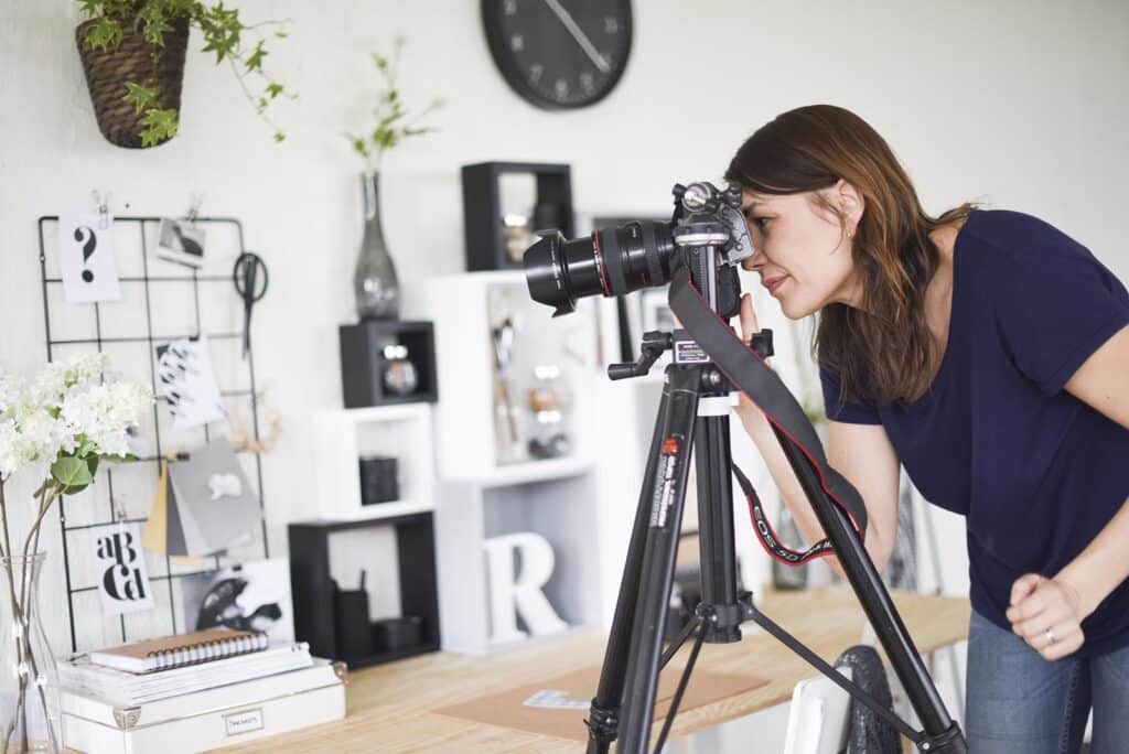 Erika Lidén fotar inredning