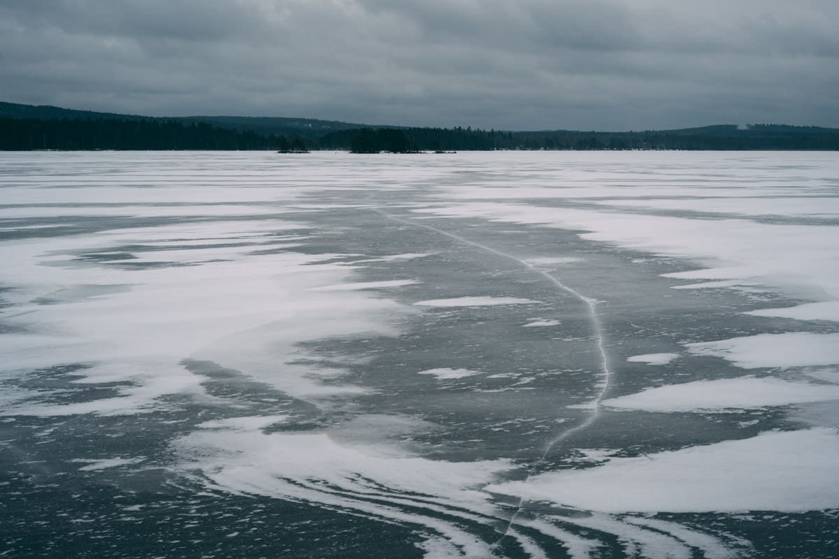 Frusen sjö