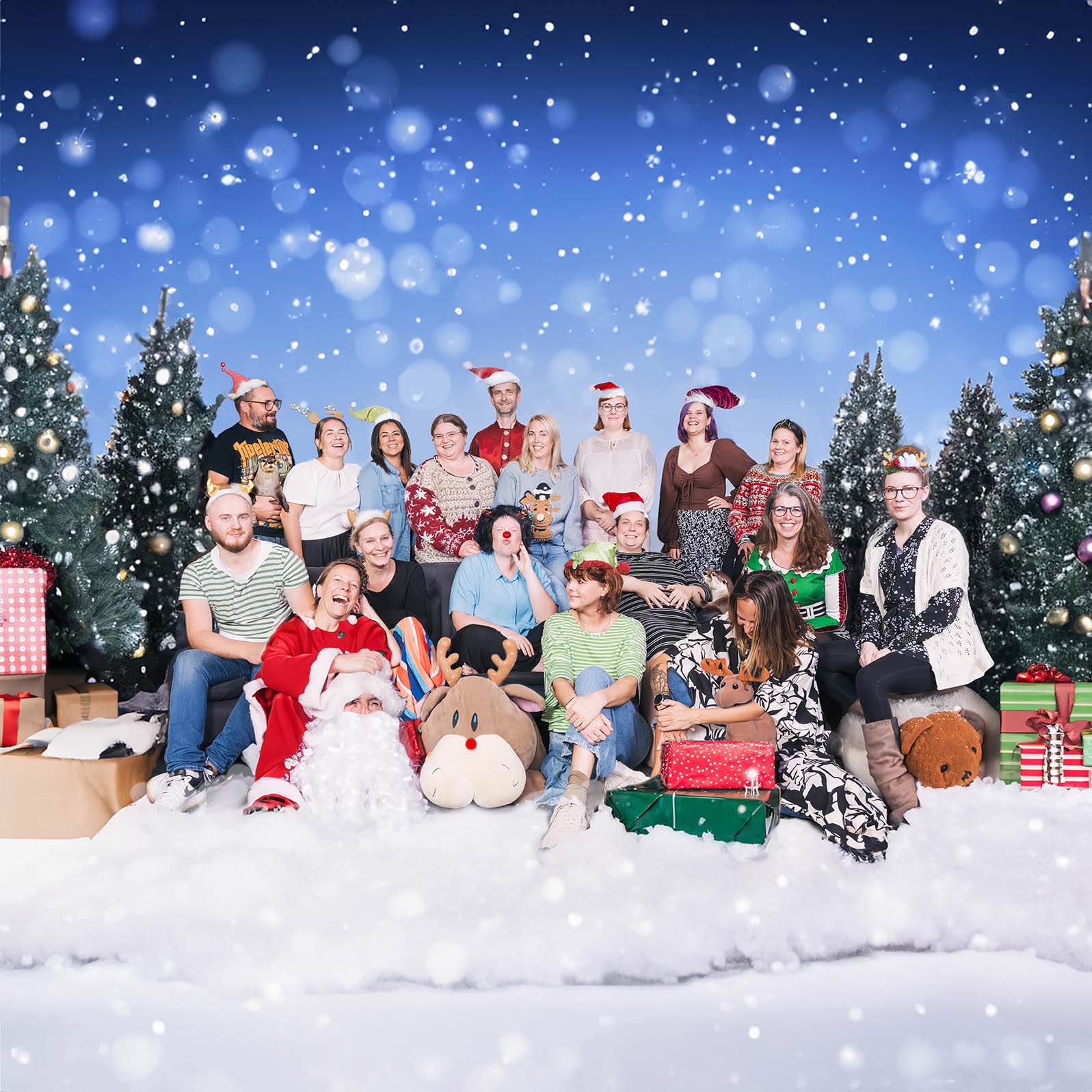 julkort på Moderskeppets anställda med jul och vintertema